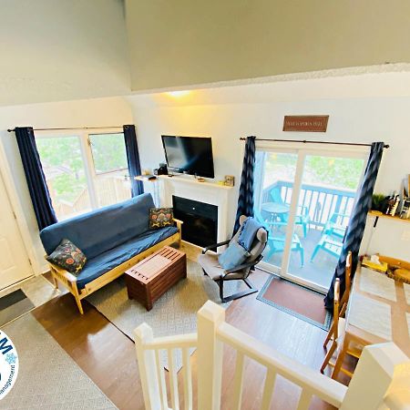 Cozy Studio Loft With 2 Baths Next To Slopes Blue Mountains Ngoại thất bức ảnh
